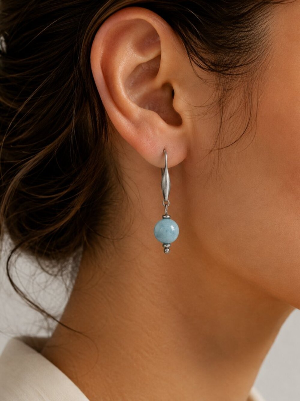Boucles d'oreilles pendantes en pierres naturelles bleu pâle